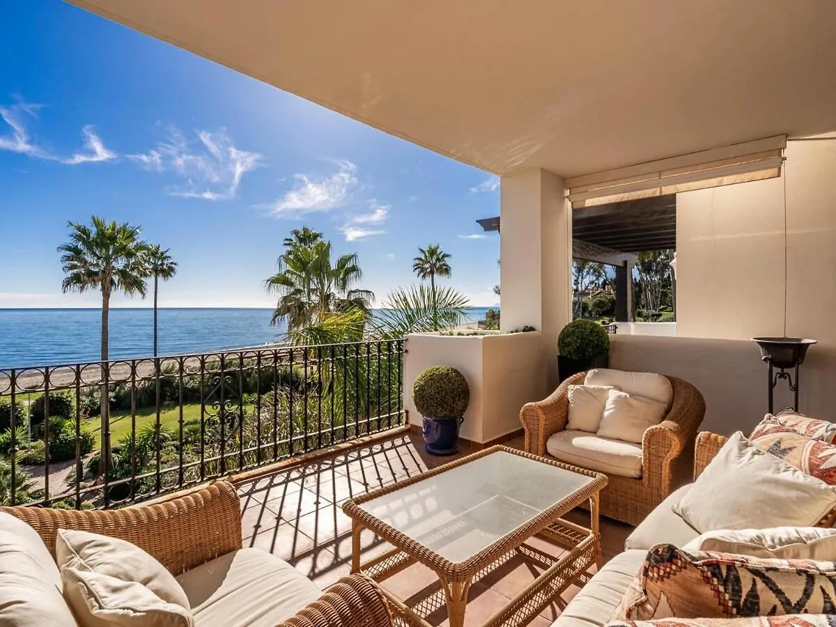 Bahia De Velerin Apartment Estepona 0*,
