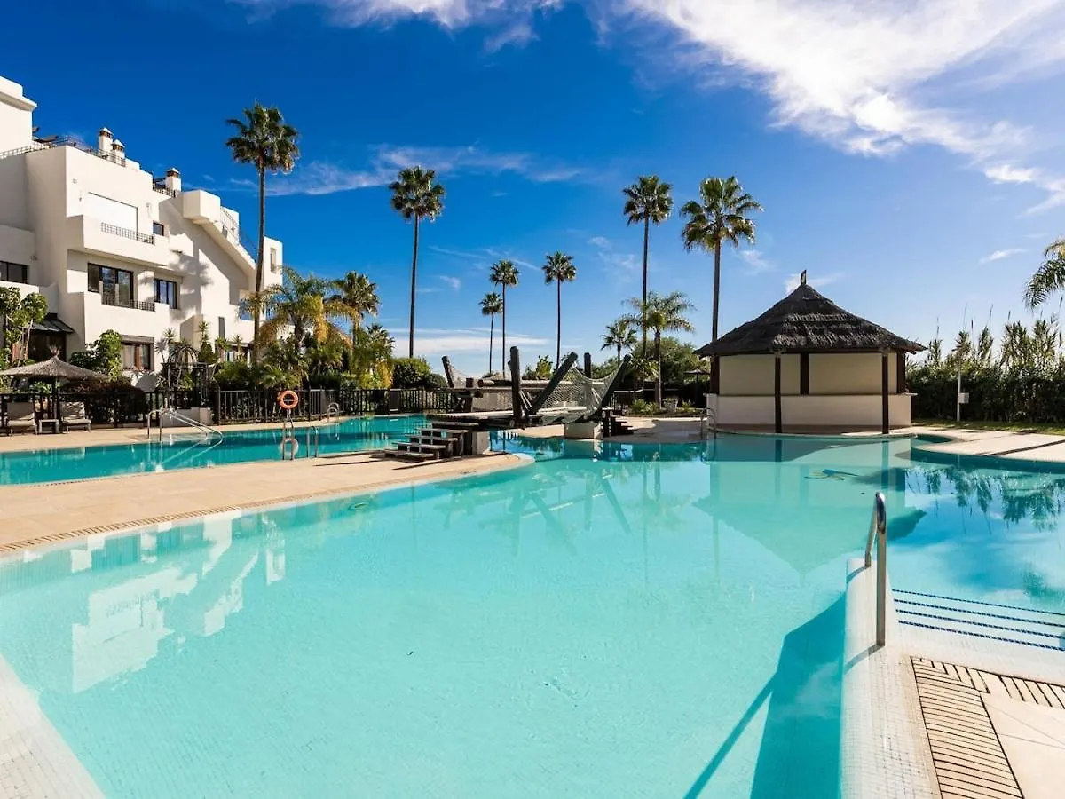 Bahia De Velerin Apartment Estepona Spain